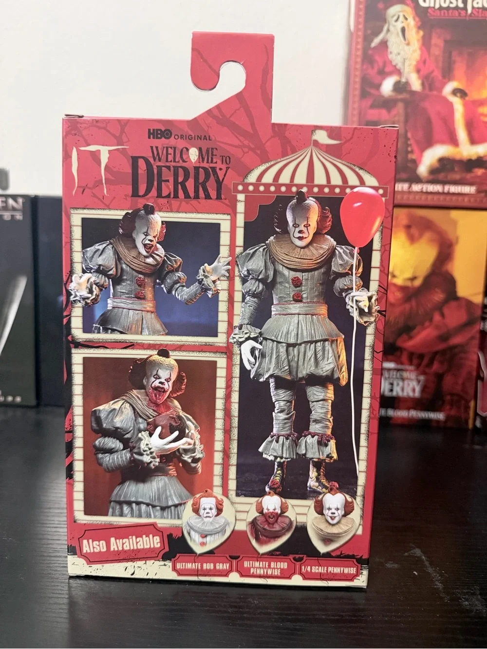 Welcome to Derry Ultimate Pennywise Collectible Figure - Black & White